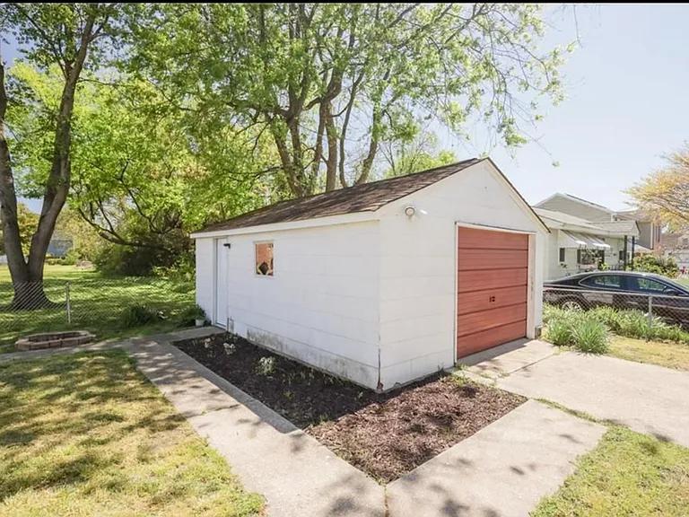 941 Widgeon Rd — Photo 17