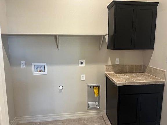 5th image of 3370 W 36th Pl