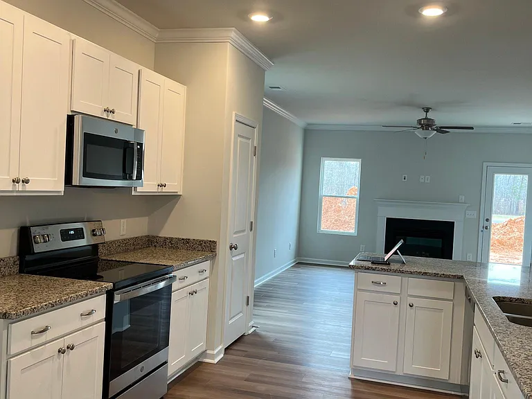 629 Cam Cir — Photo 22