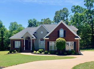 846 Redstone Dr, Inman, SC 29349