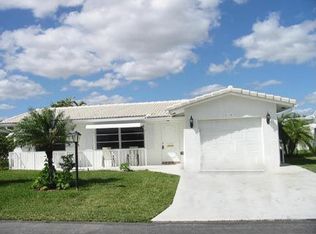 2107 Alfred Dr, Boynton Beach, FL 33426