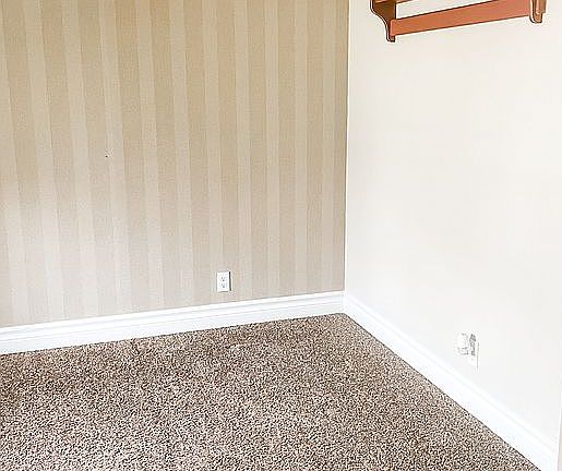 Formal sitting room