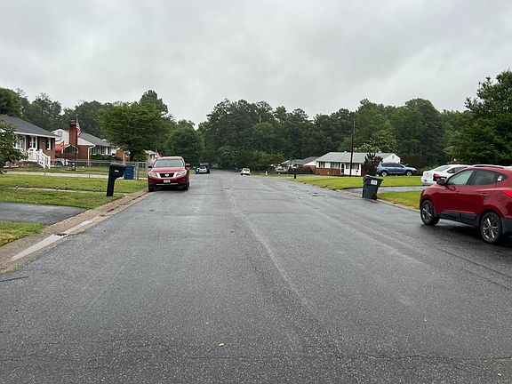 5th image of 2948 Gaffney Rd