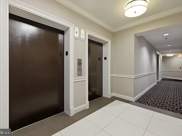 1625 International Dr #316 — Photo 17