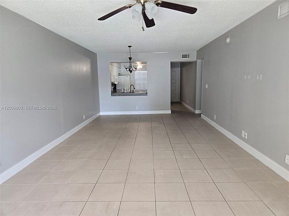3rd image of 3020 Florida Blvd APT 203-C