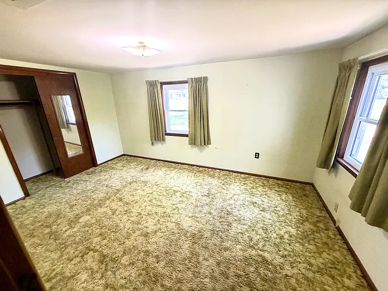 307 S Madison Ave — Photo 10