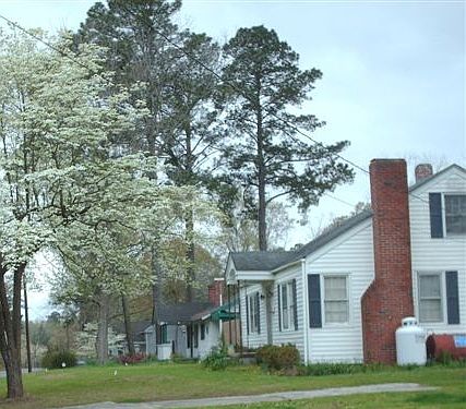 5th image of 310 W Williamson St