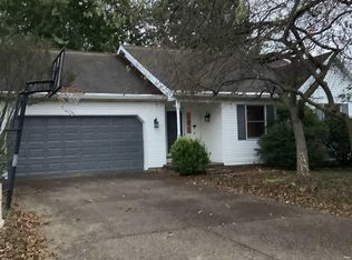 1808 Plaza Dr, Evansville, IN 47715