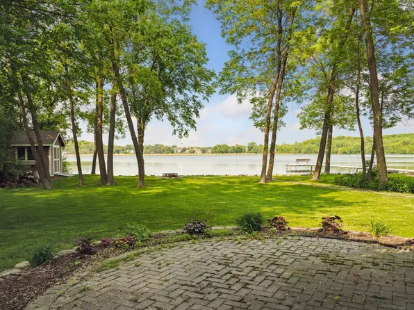 5972 Sunset Rd, Mound, MN 55364