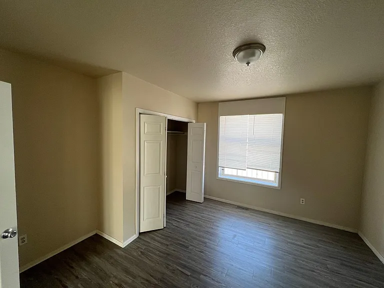215 E Evans Ave #A — Photo 6