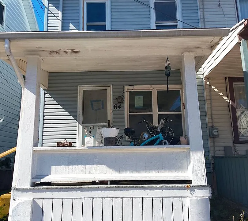64 S Front St