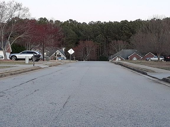 5th image of 347 Ermines Way