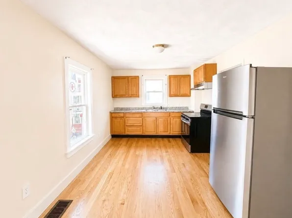 10 Valley Ave, Lynn, MA