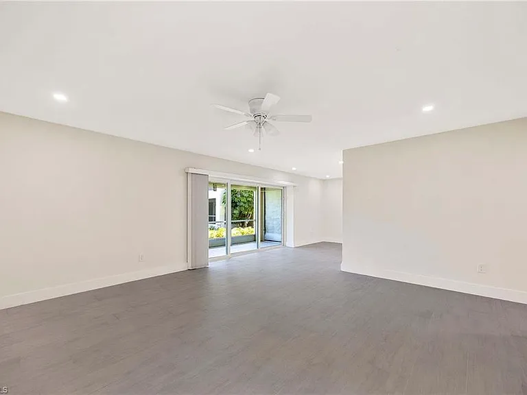 1155 Sandpiper St #F7 — Photo 8