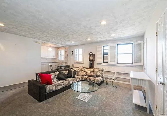 3rd image of 17-87 166th St Floor 2
