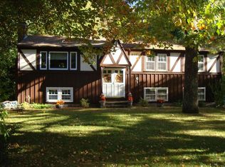 61 Edgewater Dr, Pembroke, MA 02359