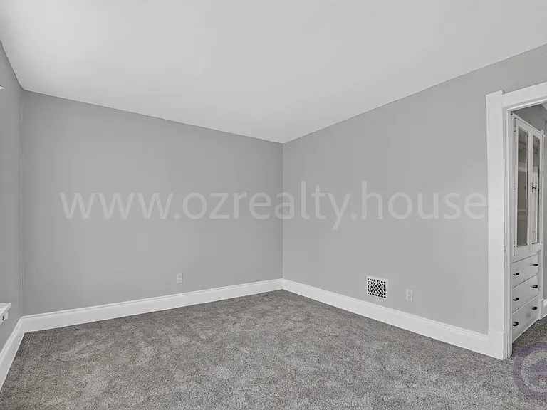 1023 Shadowlawn Dr — Photo 16