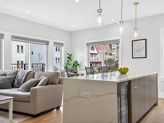3rd image of 21 Glen Rd #10