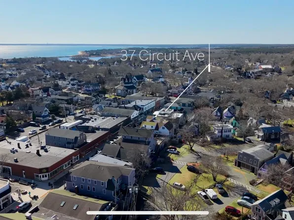 37 Circuit Ave #4, Oak Bluffs, MA 02557