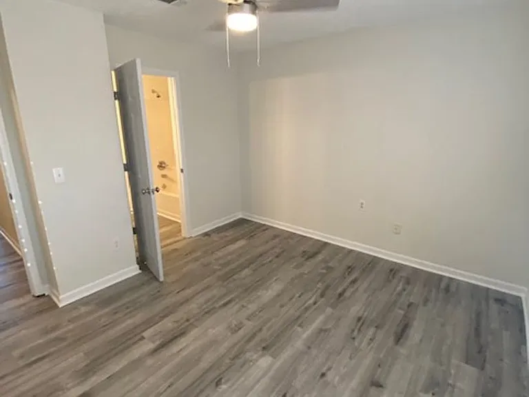 324 Stewarts Landing Cir — Photo 18