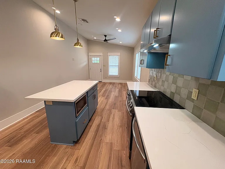 612 E Vermilion St #A — Photo 6