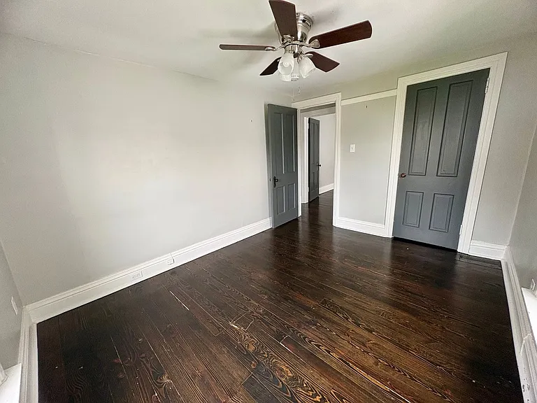 348 E Derry Rd — Photo 17