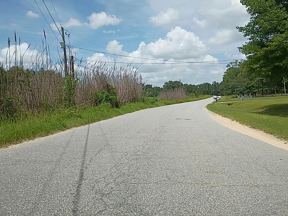 5th image of 129 Willow Wind Rd