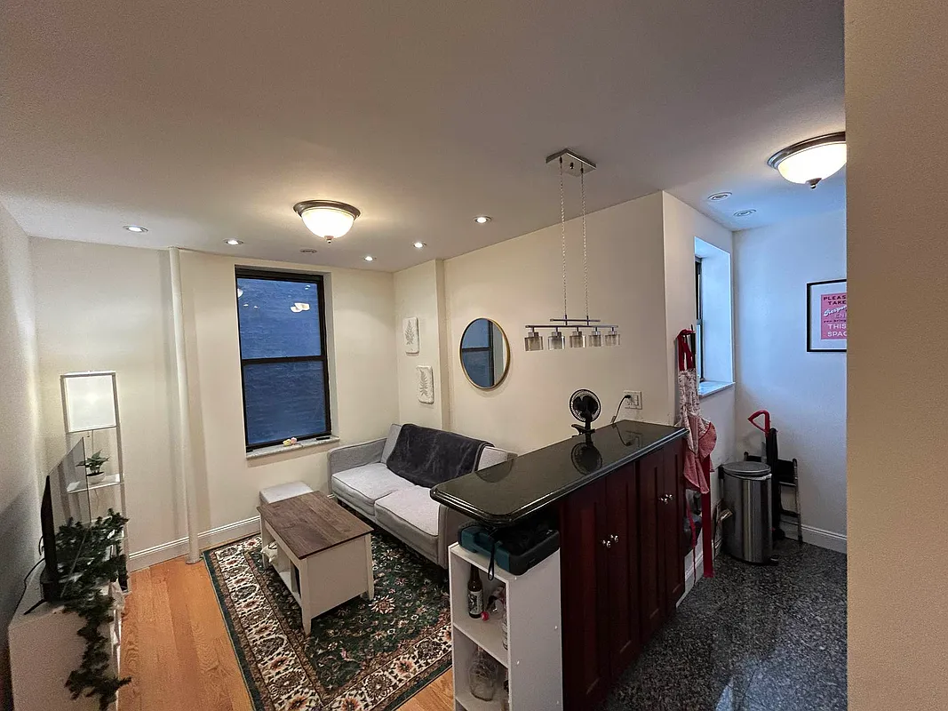 400 East 91st Street #1B in Yorkville, Manhattan | StreetEasy