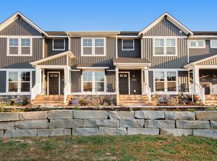 6646 S Square Ln, Rockford, MI 49341