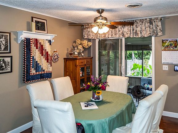 3rd image of 4215 Country Lake Dr