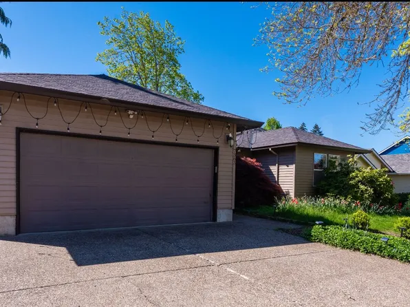 7383 SW Applegate Dr, Beaverton, OR 97007