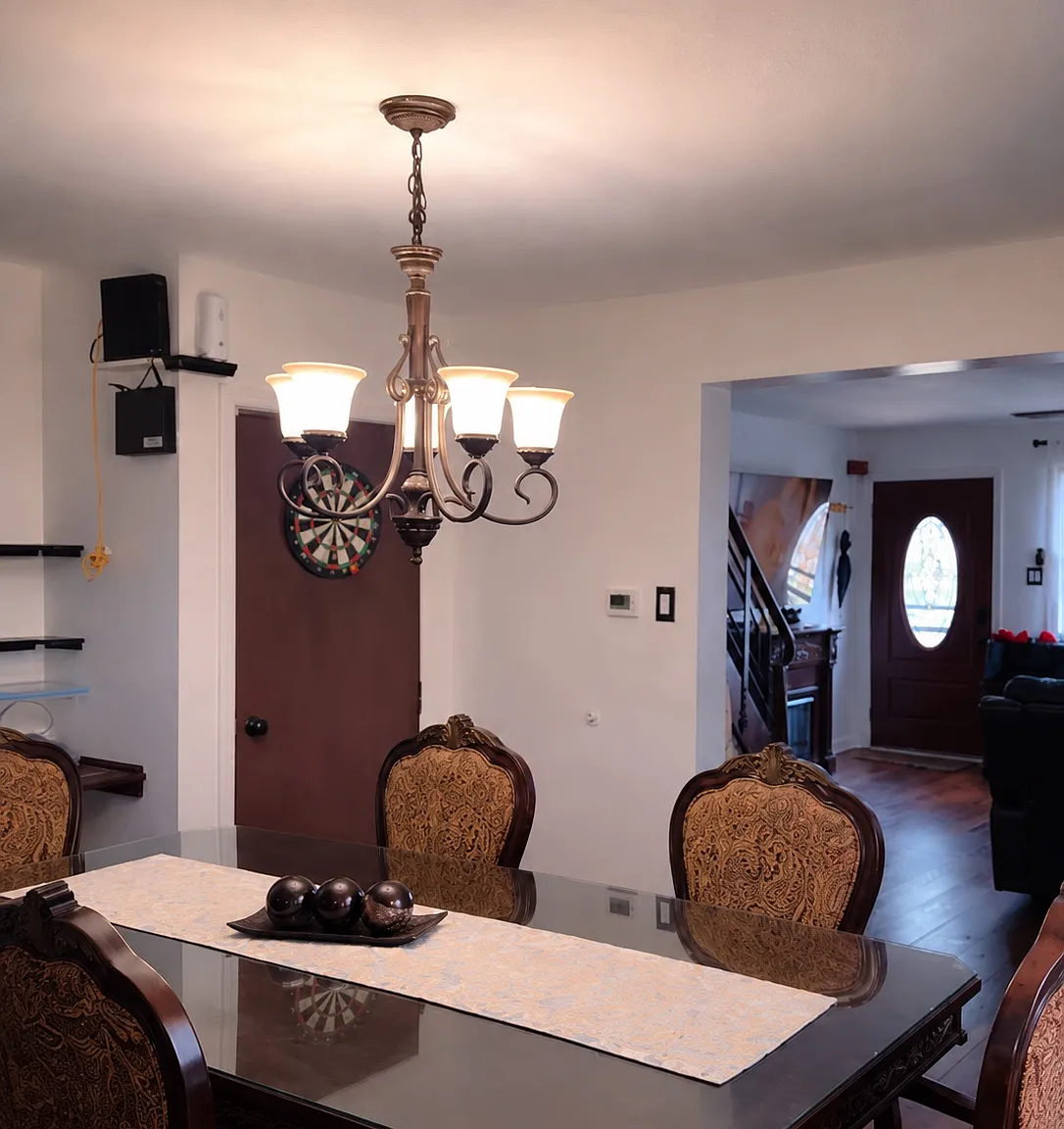 3 bed, 1386 sqft, $2,400 — Photo 2