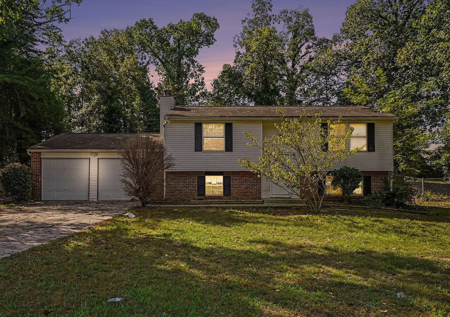 4 Bedroom 2 Bath House — Photo 1