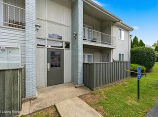 4308 Wisteria Landing Cir UNIT 102, Louisville, KY 40218