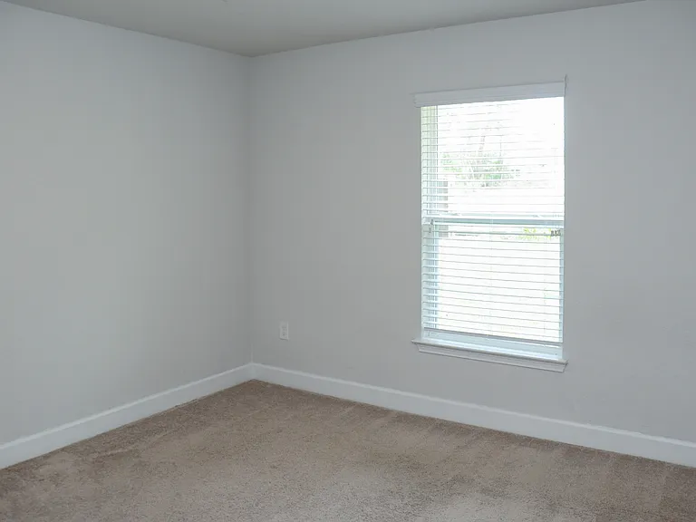 16876 SW 20th Court Rd — Photo 56