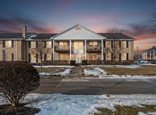 34821 Valleyview Dr APT D7, Sterling Heights, MI 48312