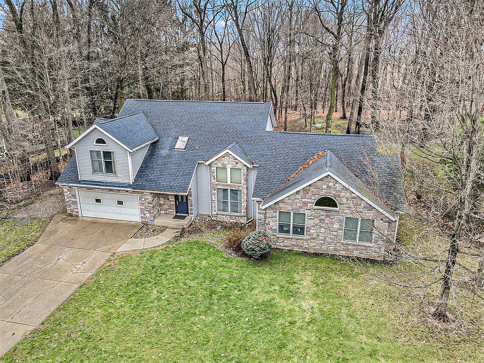 1st image of 43594 Carla Dr
