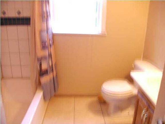 4th image of 106 Dunn Dr