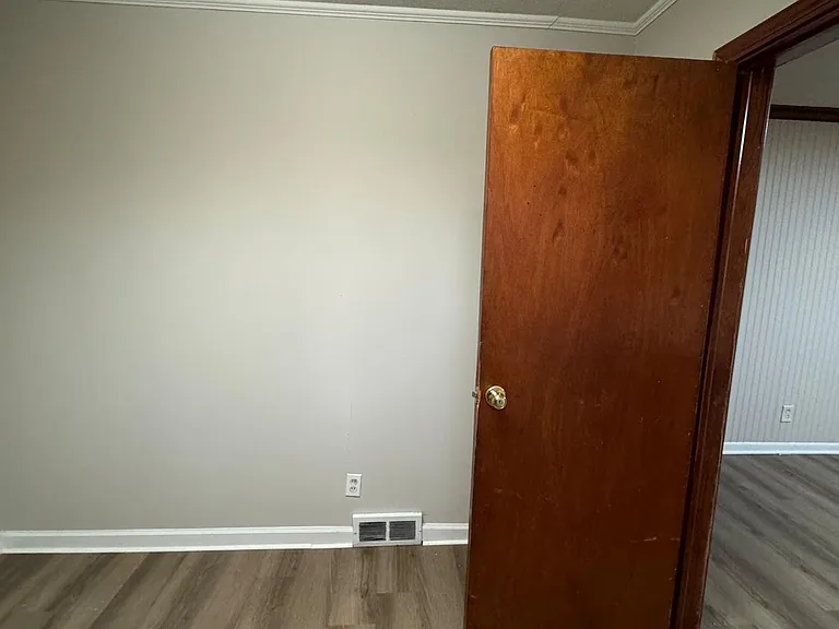 317 Clark Blvd — Photo 18