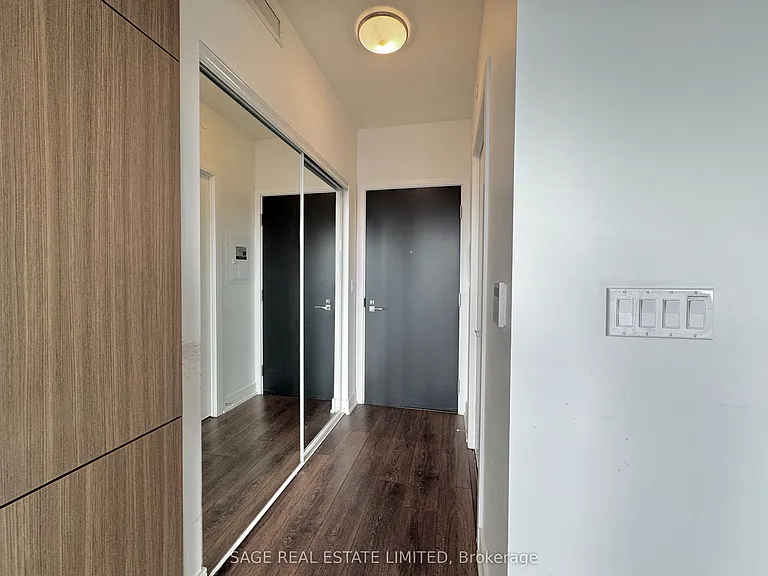 89 McGill St #2701 — Photo 2