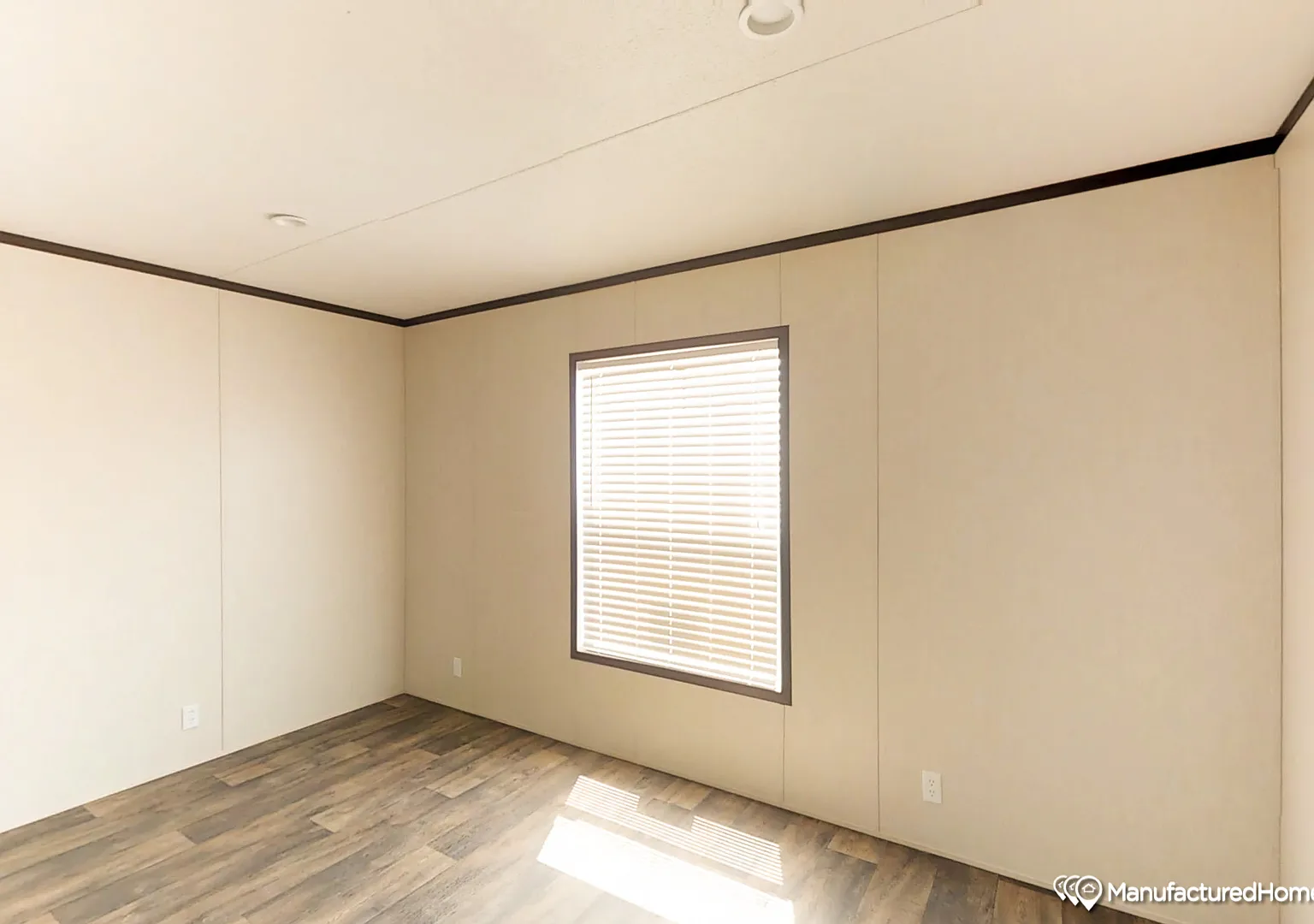 3 bed, 1080 sqft, $1,495 — Photo 3