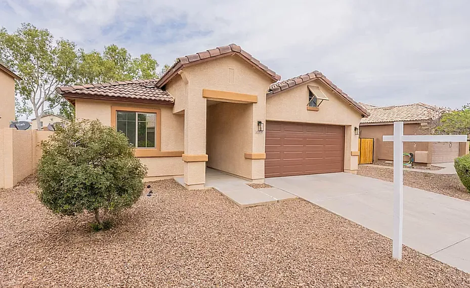 3740 E Timberline Rd
