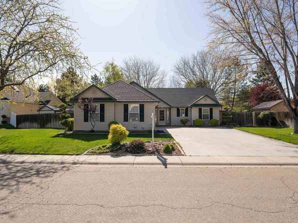 2123 S Candlewood Dr, Nampa, ID 83686