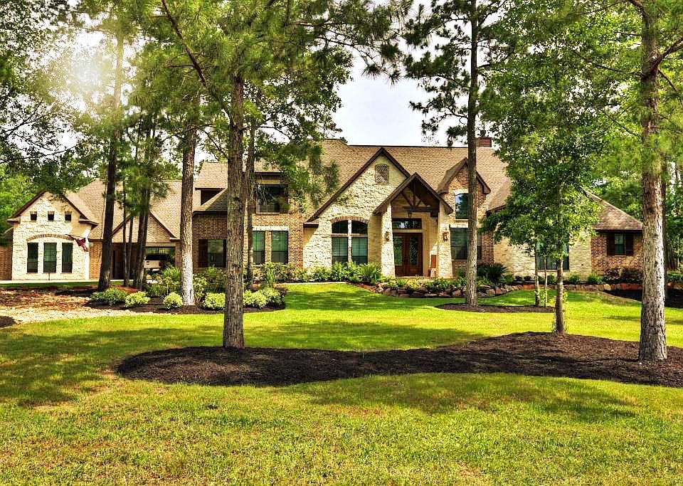 1st image of 15520 Victorias Way Dr