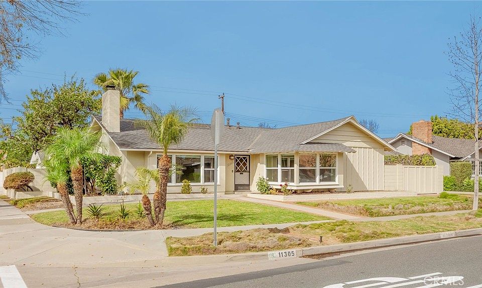 1st image of 11305 Loch Lomond Rd