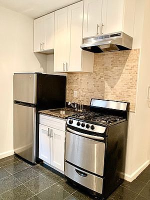 1st image of 168 W 107th St #4C