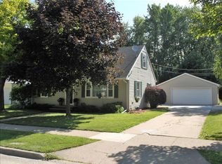 1036 S Buchanan St, Appleton, WI 54915