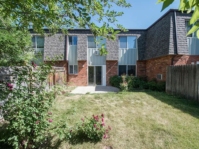 1720 Azalea Ct #1 — Photo 34