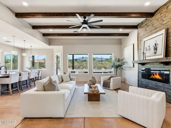 3240 N Bouchard Pl, Tucson, AZ 85749