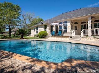 120 Rosewood Dr, La Vernia, TX 78121